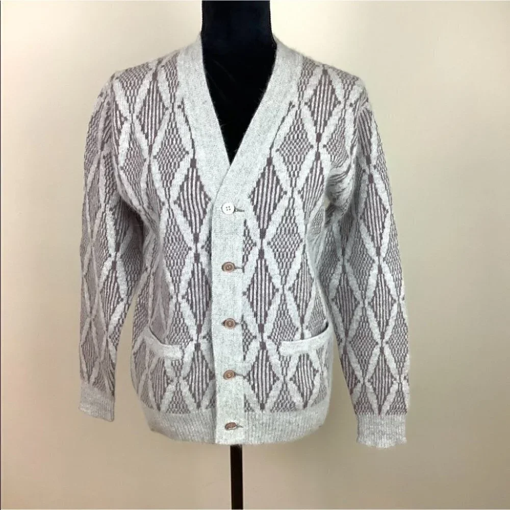 VINTAGE LAMBSWOOL UNIQUE GEOMETRIC DESIGN CARDIGAN - Picture 3 of 10